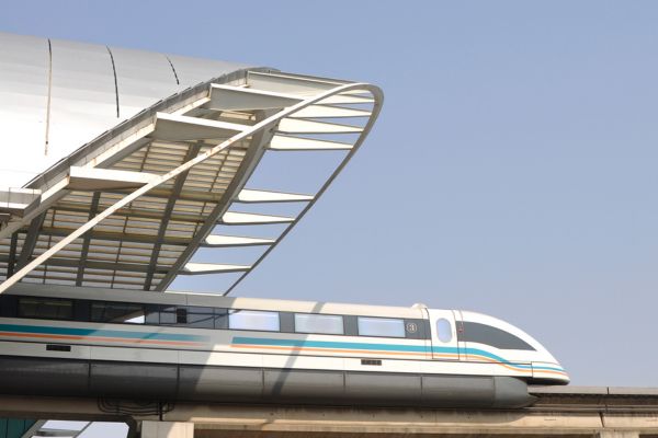 שנחאי, רכבת המאגלב, הרכבת המהירה